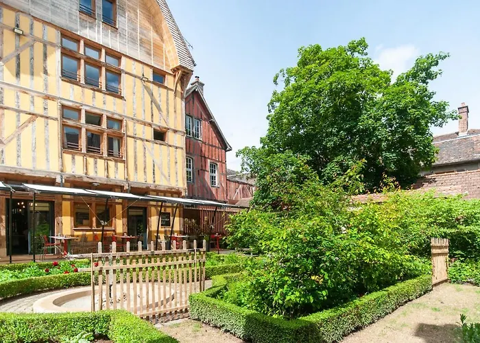 Ferienhaus Maison La Ruelle Des Chats Centre Historique De *