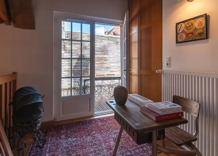 Maison La Ruelle Des Chats Centre Historique De Nyaraló *