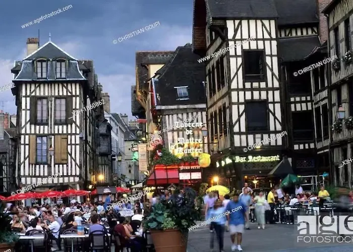 Maison La Ruelle Des Chats Centre Historique De Troyes